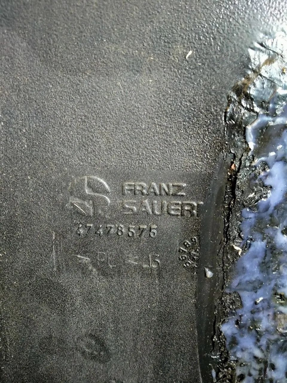 Foto 8 der Reparatur — Kraftstofftank-Reparatur New Holland 6050