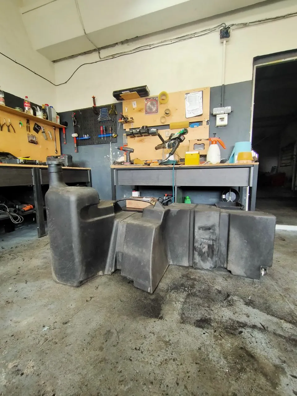 Foto 22 der Reparatur — Kraftstofftank-Reparatur New Holland 6050