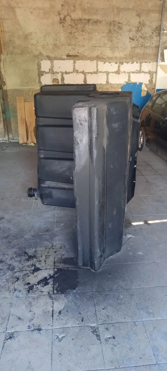 Foto 19 der Reparatur — Kraftstofftank-Reparatur John Deere S 690 AI