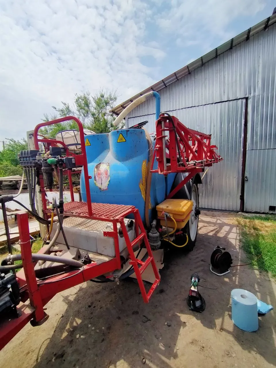 Foto 11 der Reparatur — Spritzentank-Reparatur (2)