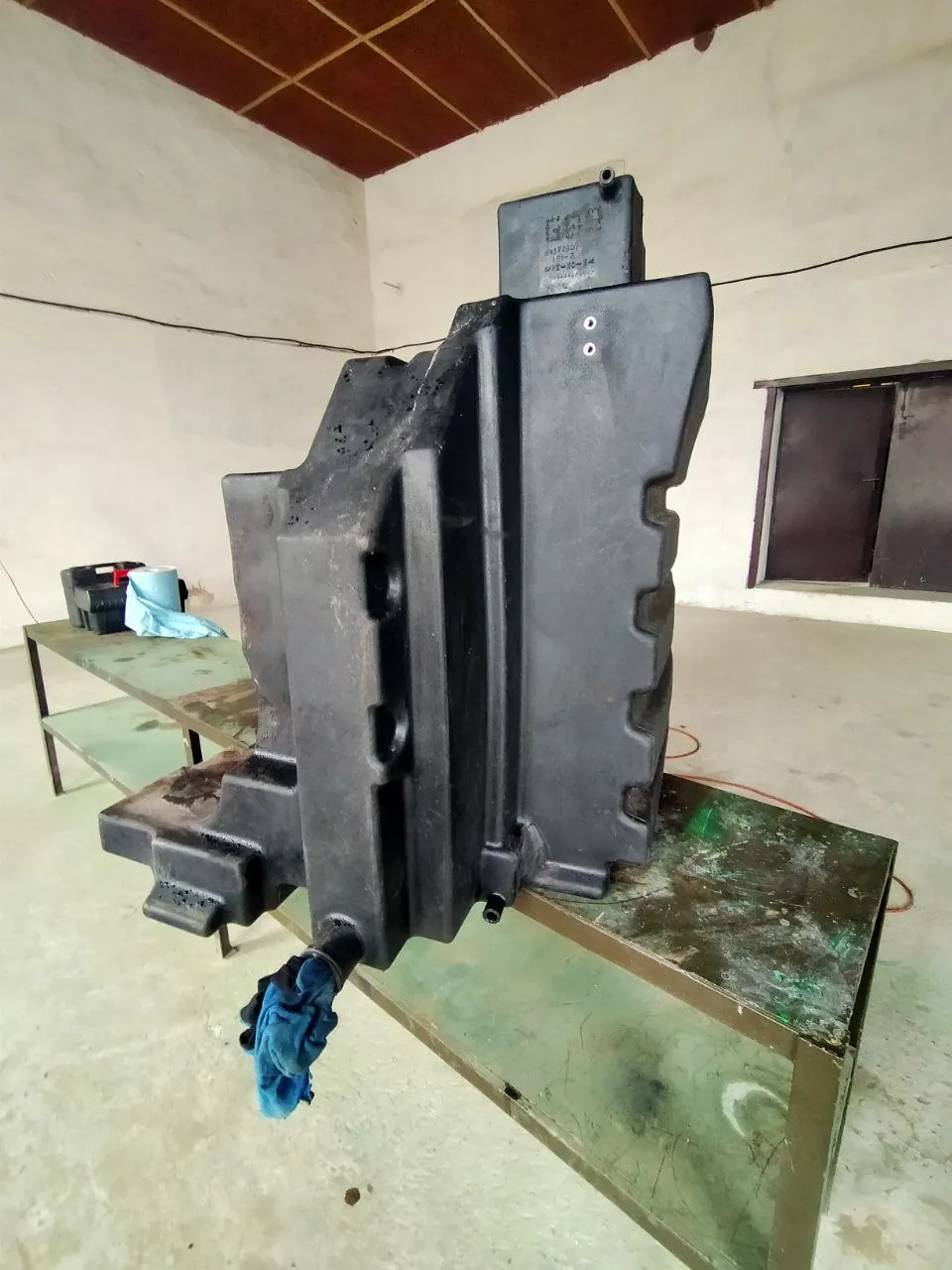 Foto 11 der Reparatur — Kraftstofftank-Reparatur Case 315