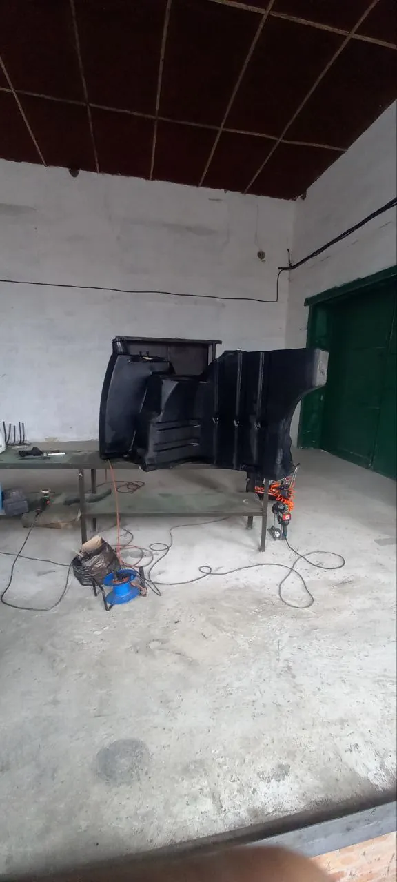 Foto 7 der Reparatur — Kraftstofftank-Reparatur Case 255