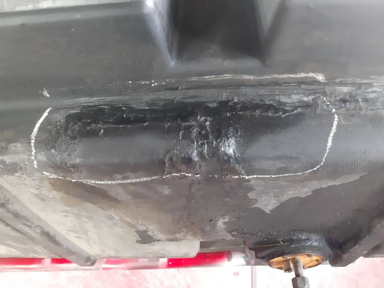Foto 2 der Reparatur — Kraftstofftank-Reparatur New Holland CX6090