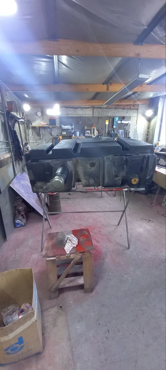 Foto 5 der Reparatur — Kraftstofftank-Reparatur New Holland CX6090