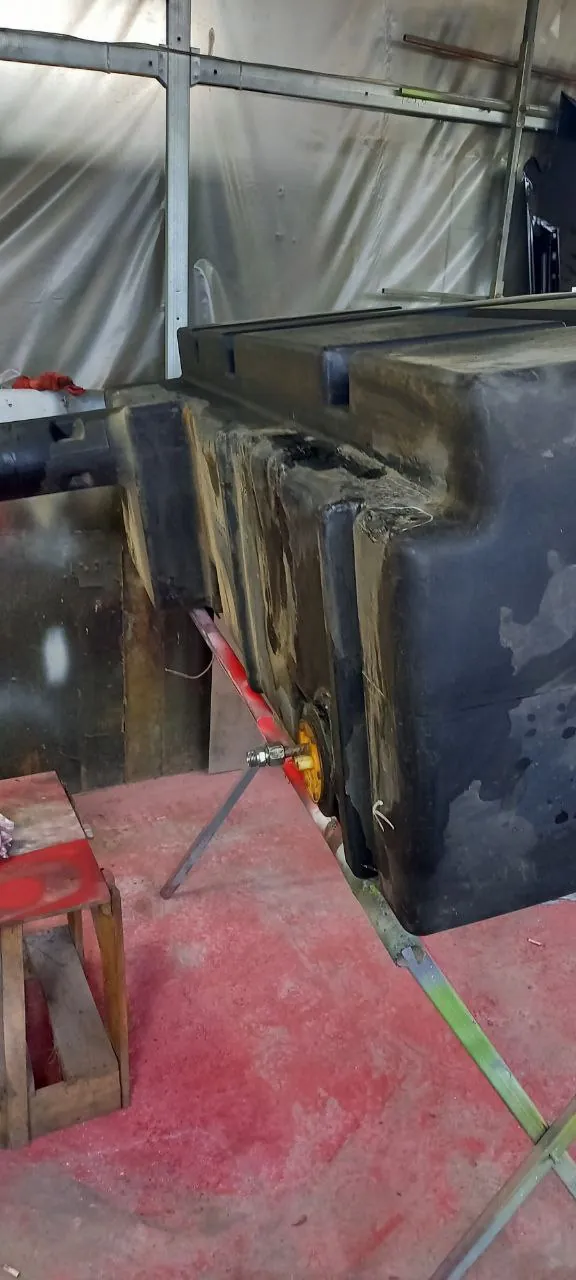 Foto 7 der Reparatur — Kraftstofftank-Reparatur New Holland CX6090