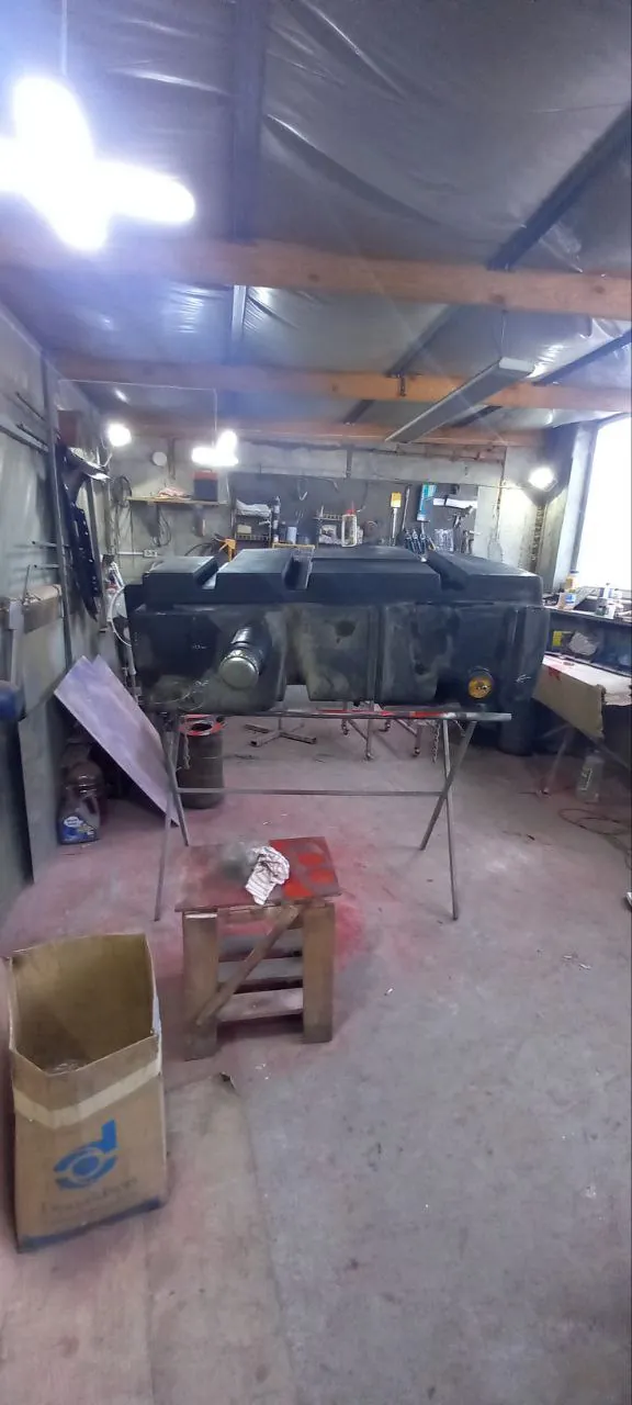 Foto 12 der Reparatur — Kraftstofftank-Reparatur New Holland CX6090