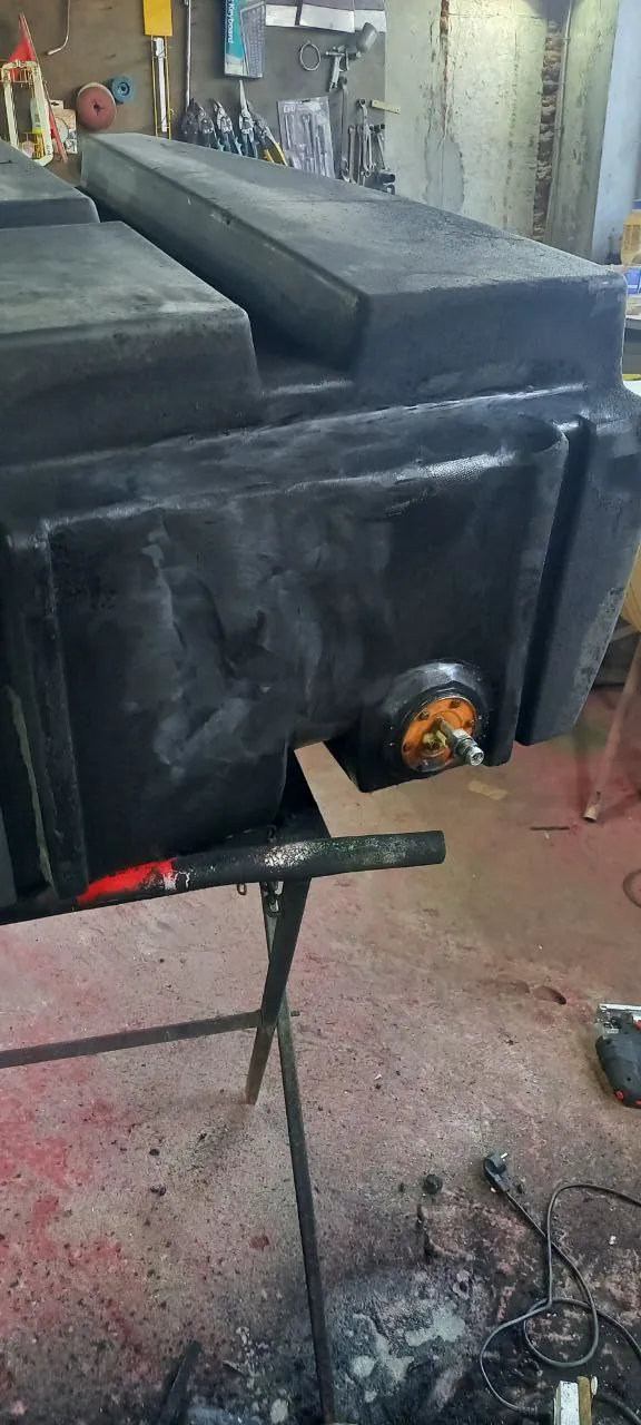 Foto 14 der Reparatur — Kraftstofftank-Reparatur New Holland CX6090