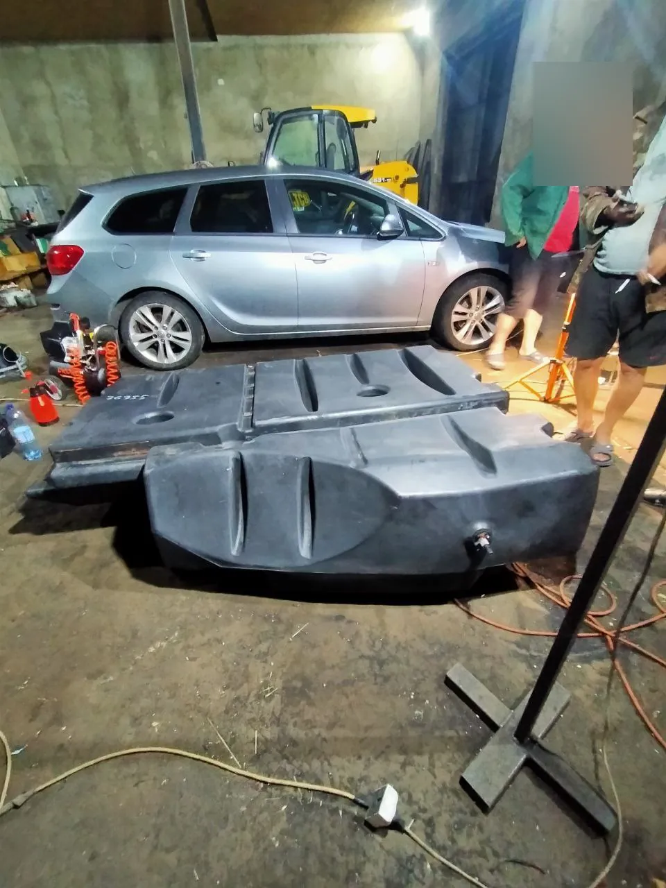 Foto 10 der Reparatur — Kraftstofftank-Reparatur Claas Lexion