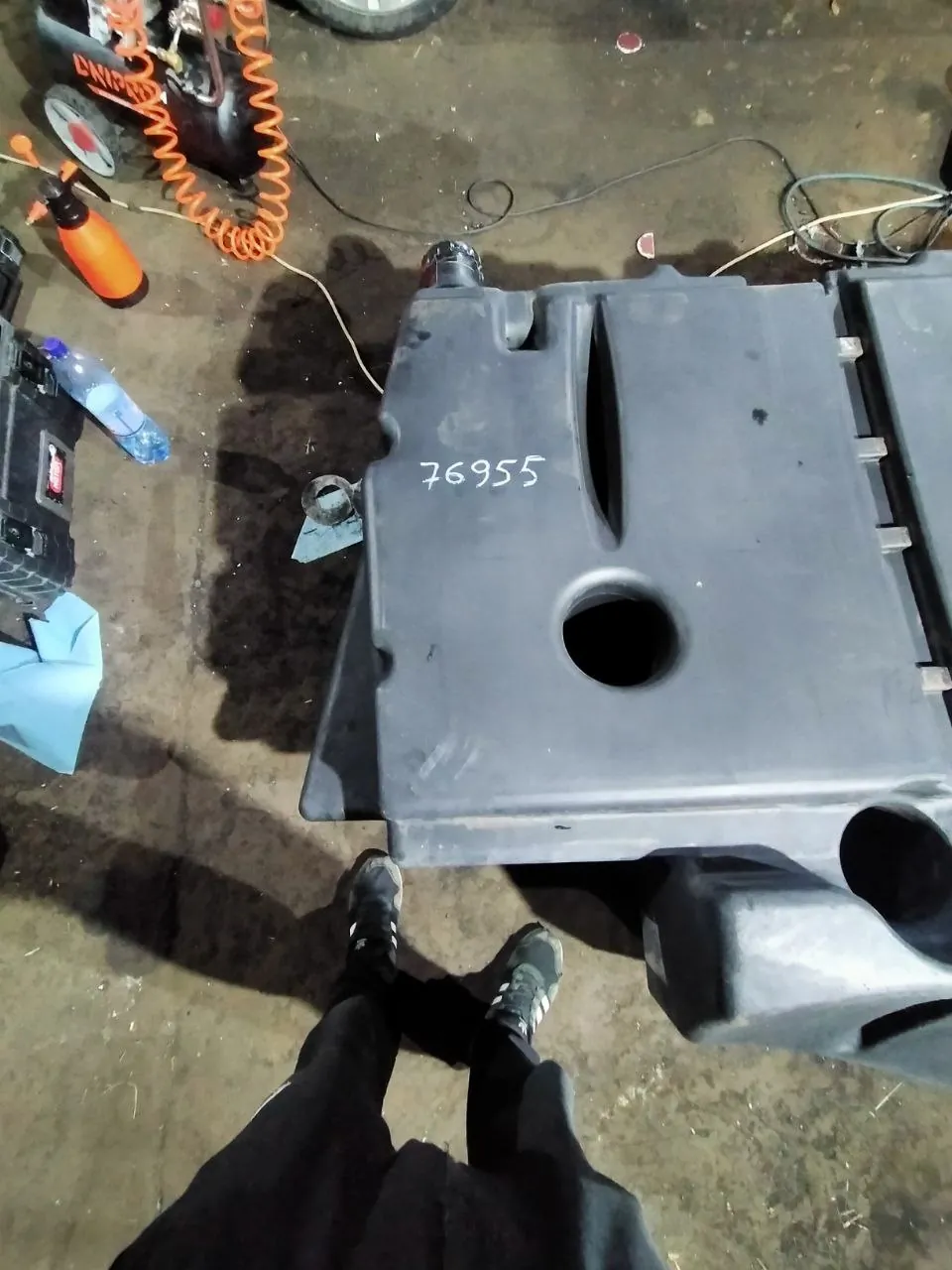 Foto 11 der Reparatur — Kraftstofftank-Reparatur Claas Lexion