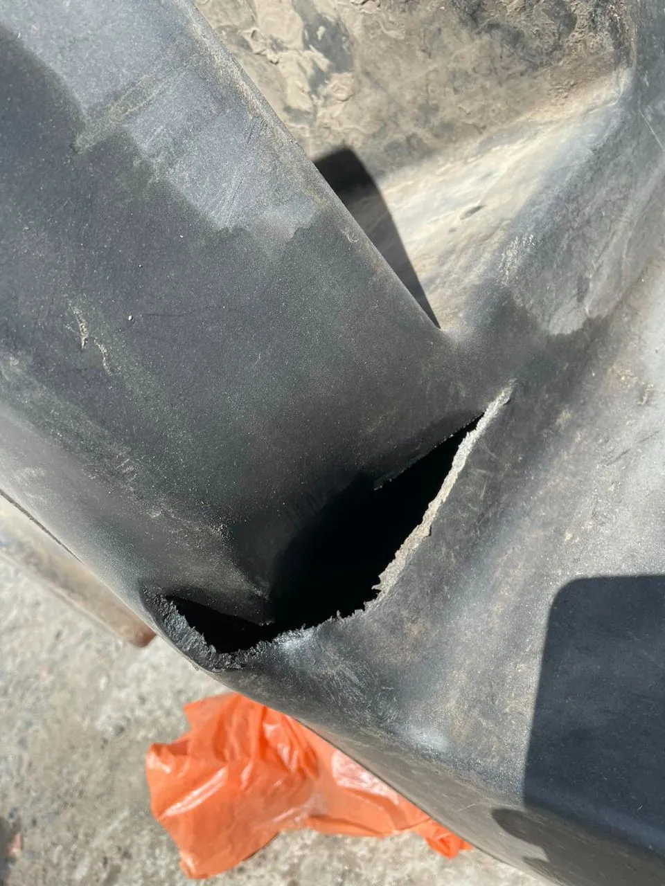 Foto 4 der Reparatur — Kraftstofftank-Reparatur Fendt 936 — Juli 2023