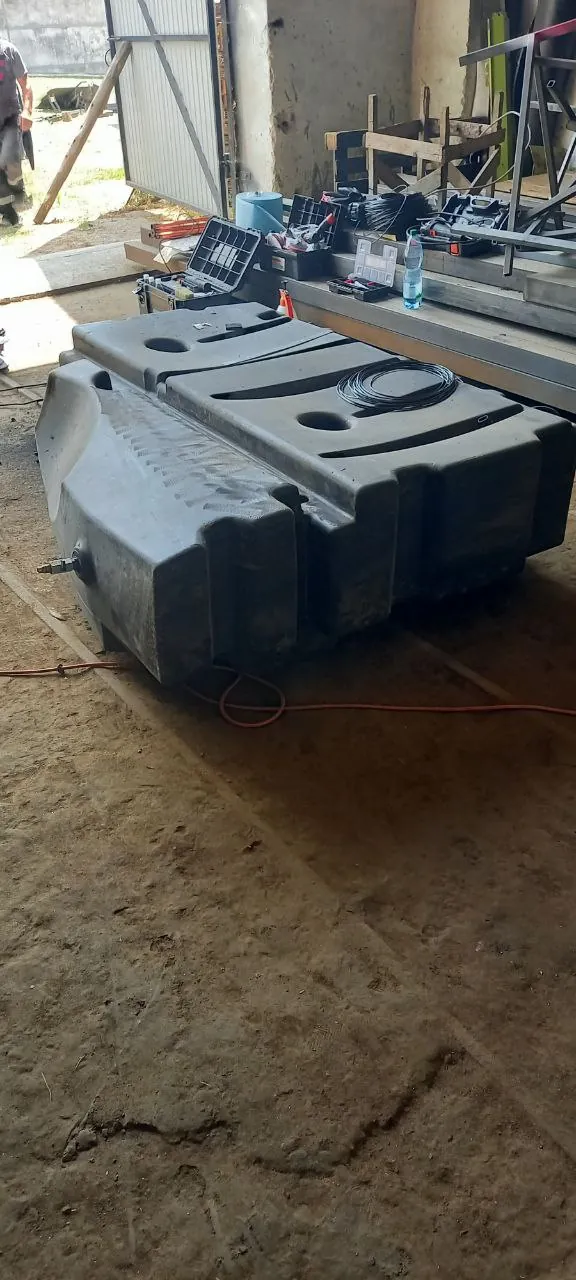 Foto 8 der Reparatur — Kraftstofftank-Reparatur Claas Lexion 580 — Juli 2023