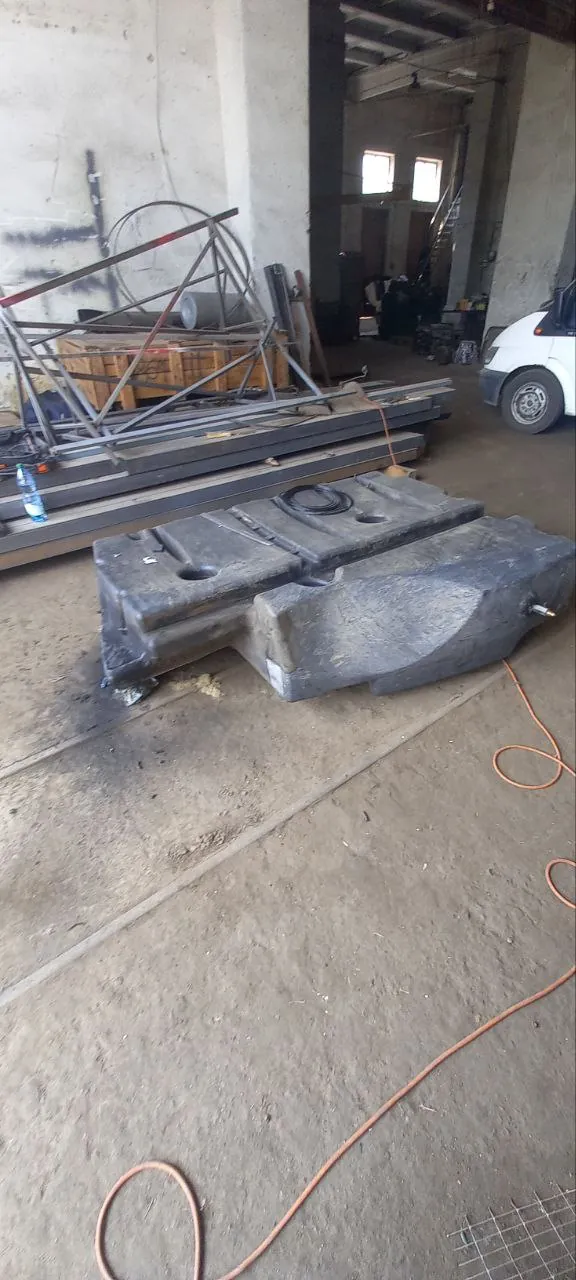 Foto 10 der Reparatur — Kraftstofftank-Reparatur Claas Lexion 580 — Juli 2023