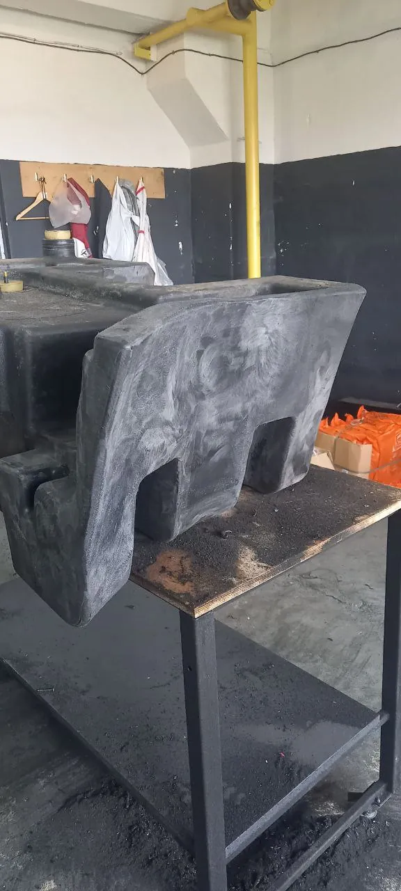 Foto 16 der Reparatur — Kraftstofftank-Reparatur JCB — August 2023