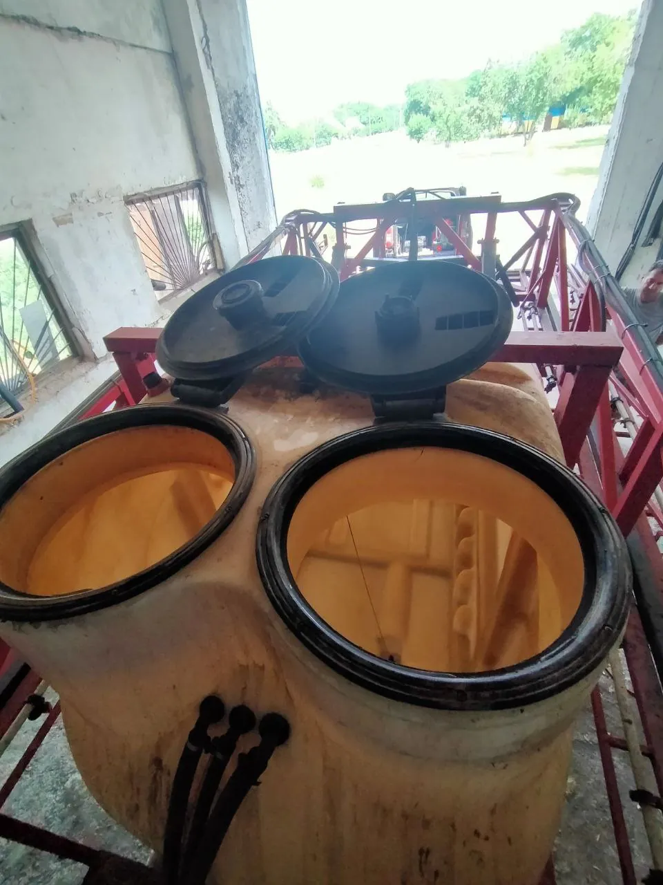 Foto 1 der Reparatur — Spritzentank-Reparatur — Juli 2023