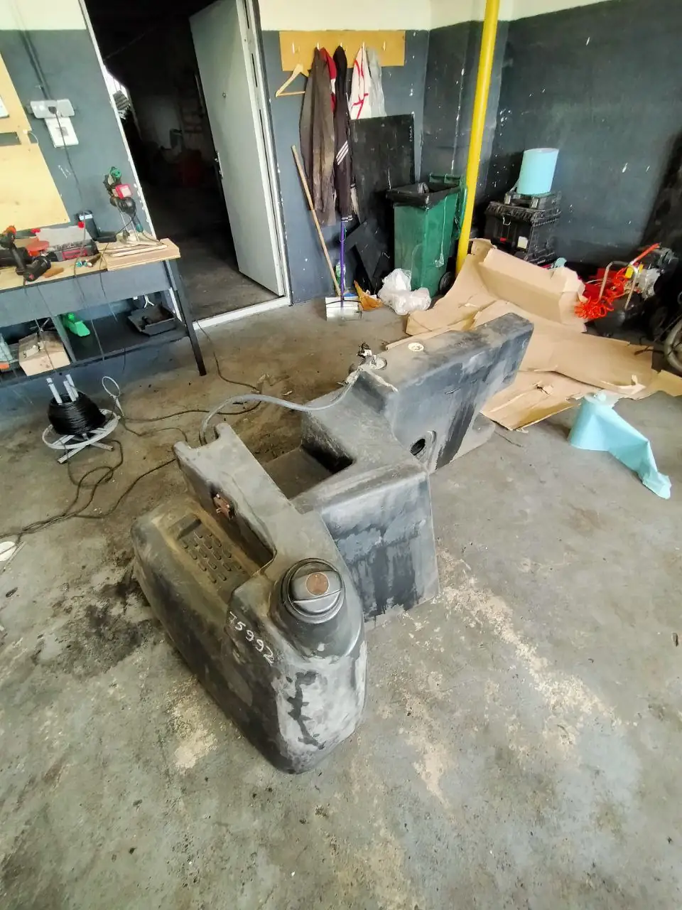 Foto 5 der Reparatur — Kraftstofftank-Reparatur Claas