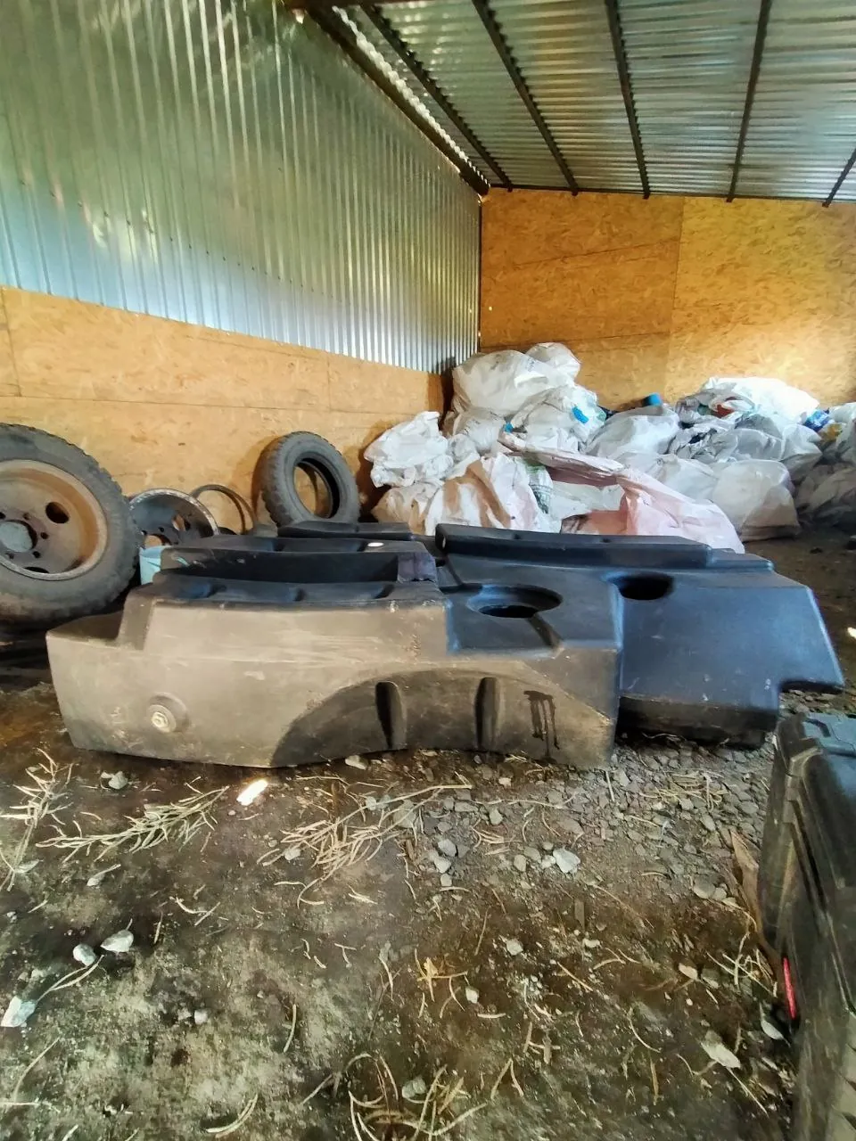 Foto 8 der Reparatur — Kraftstofftank-Reparatur Claas Lexion 580 — Riss an der typischen Stelle