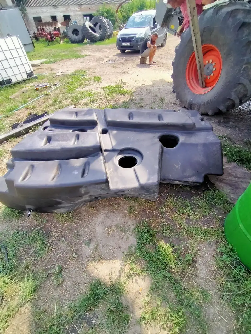 Foto 15 der Reparatur — Kraftstofftank-Reparatur Claas Lexion 600