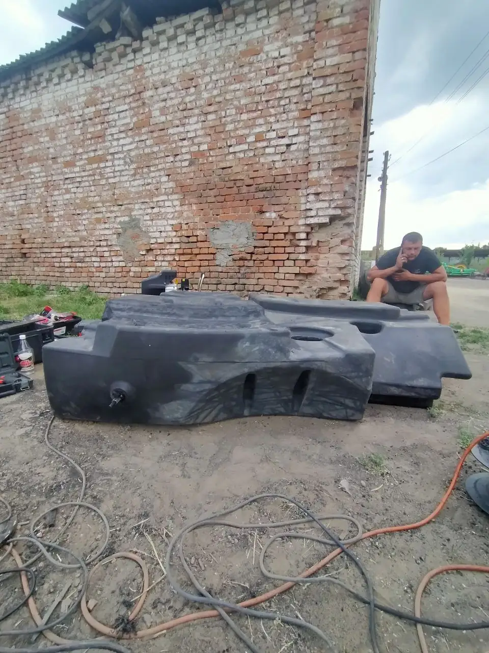 Foto 7 der Reparatur — Kraftstofftank-Reparatur Claas Lexion 600