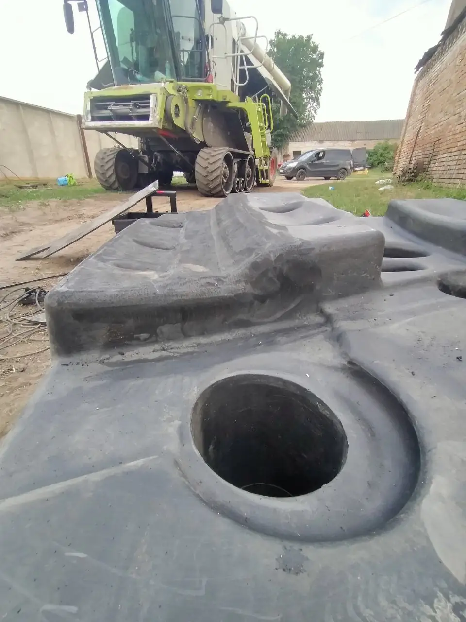 Foto 4 der Reparatur — Kraftstofftank-Reparatur Claas Lexion 600