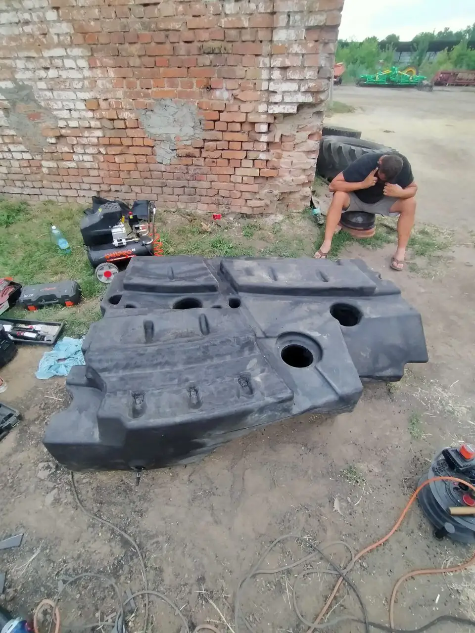 Foto 2 der Reparatur — Kraftstofftank-Reparatur Claas Lexion 600