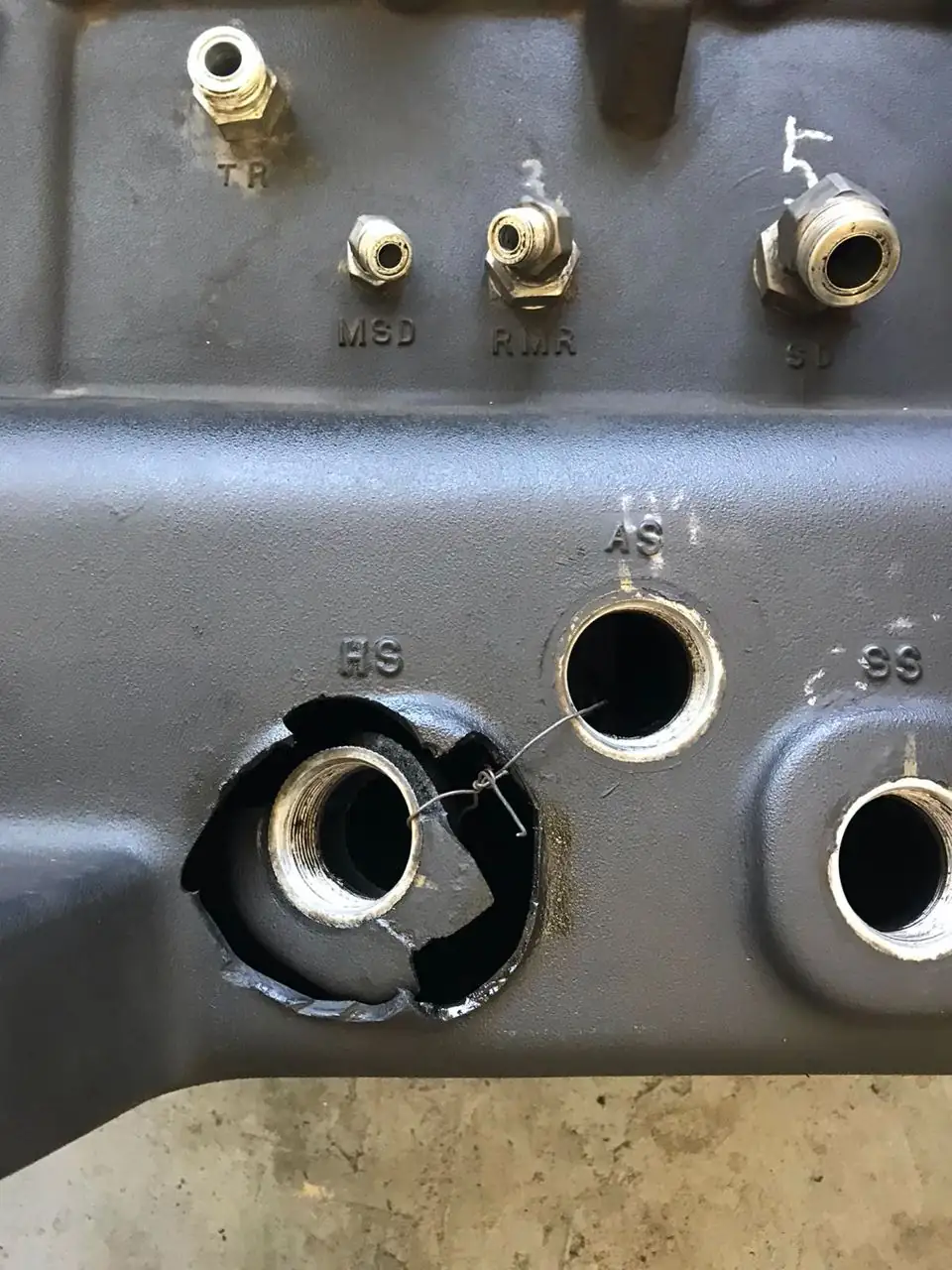 Foto 4 der Reparatur — Tank-Reparatur am Traktor