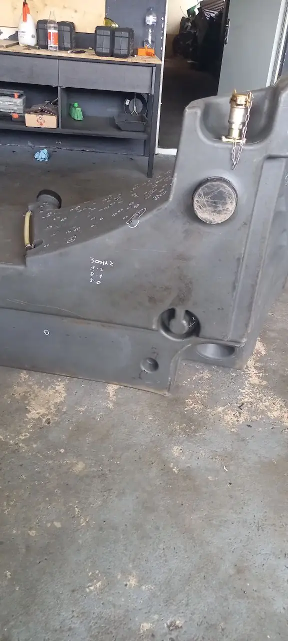 Foto 12 der Reparatur — Tank-Reparatur Claas Pentas