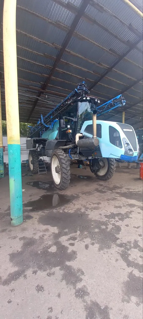 Foto 3 der Reparatur — Spritzentank-Reparatur Berthoud Rapter 3240 — Juli 2023