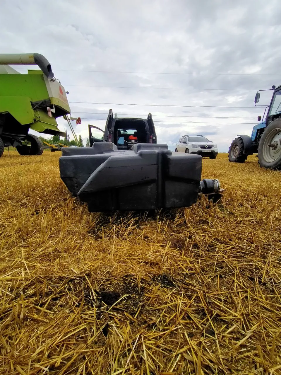 Foto 9 der Reparatur — Kraftstofftank-Reparatur Claas Lexion 560 — August 2023