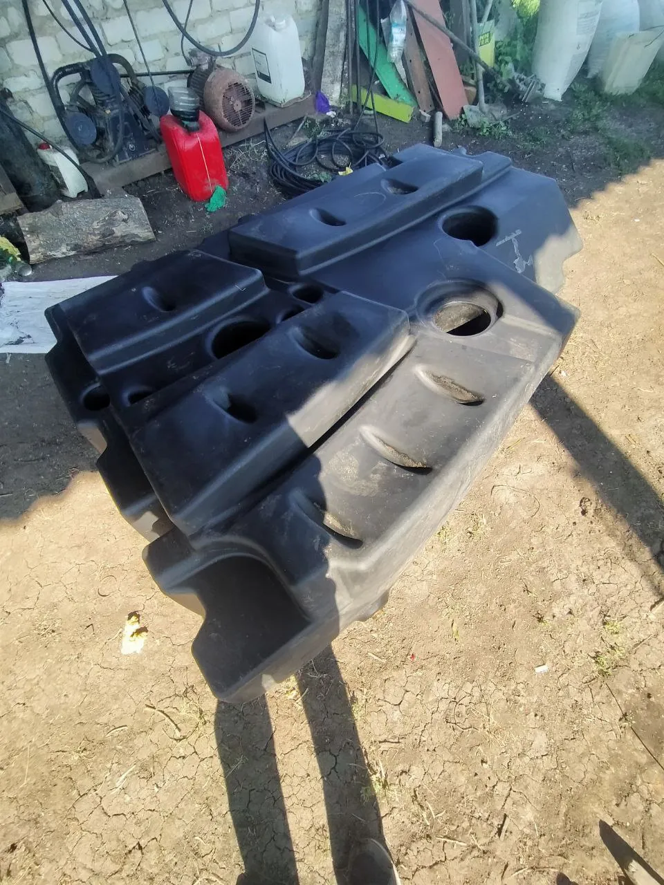 Foto 6 der Reparatur — Kraftstofftank-Reparatur Claas Lexion 550 — Riss an der typischen Stelle