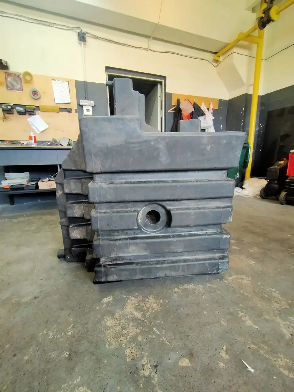 Foto 14 der Reparatur — Kraftstofftank-Reparatur Case 340 — Am Auspuff durchgebrannt