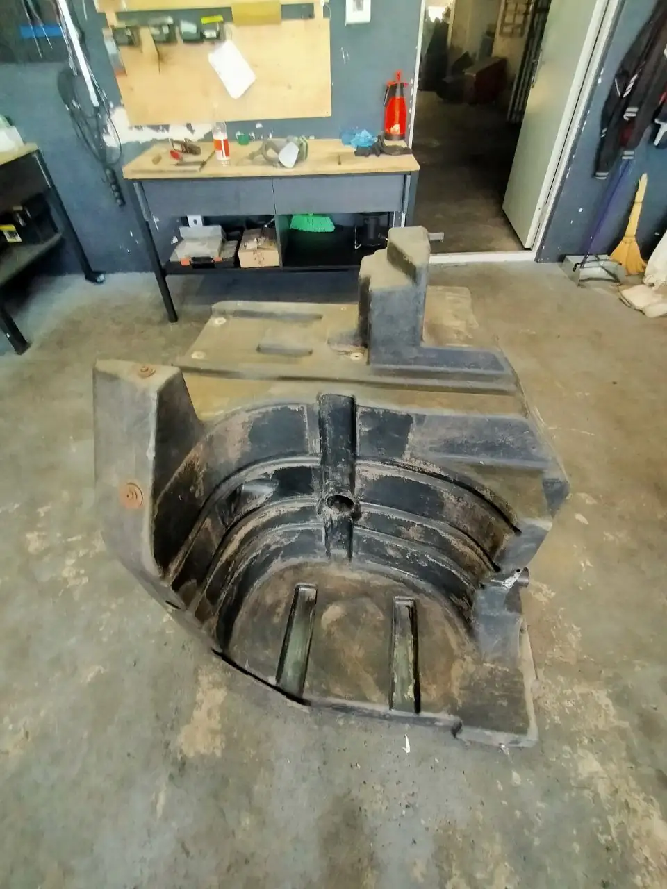 Foto 12 der Reparatur — Kraftstofftank-Reparatur Case 340 — Am Auspuff durchgebrannt