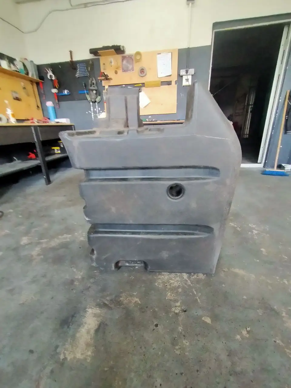 Foto 10 der Reparatur — Kraftstofftank-Reparatur Case 340 — Am Auspuff durchgebrannt
