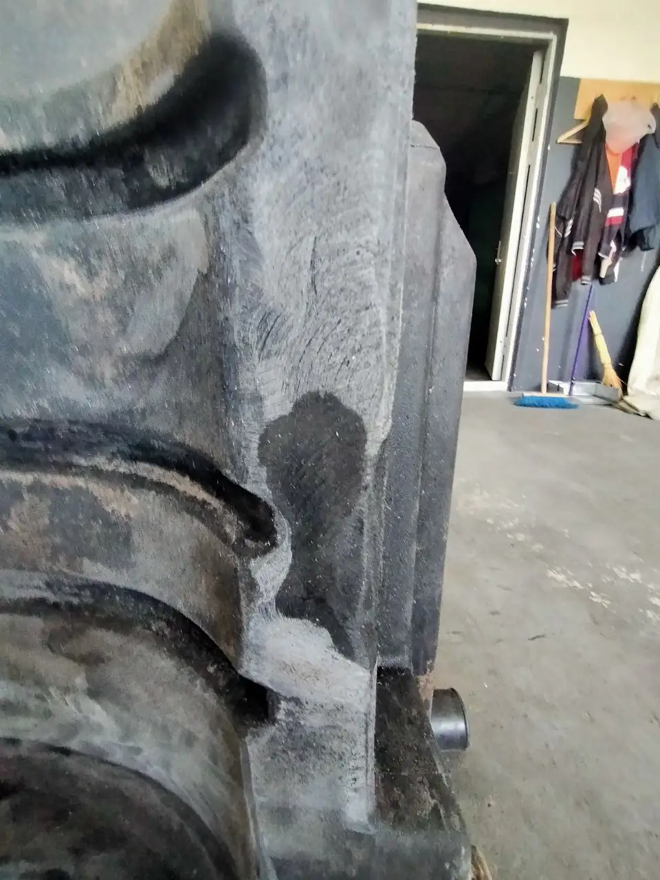 Foto 5 der Reparatur — Kraftstofftank-Reparatur Case 340 — Am Auspuff durchgebrannt