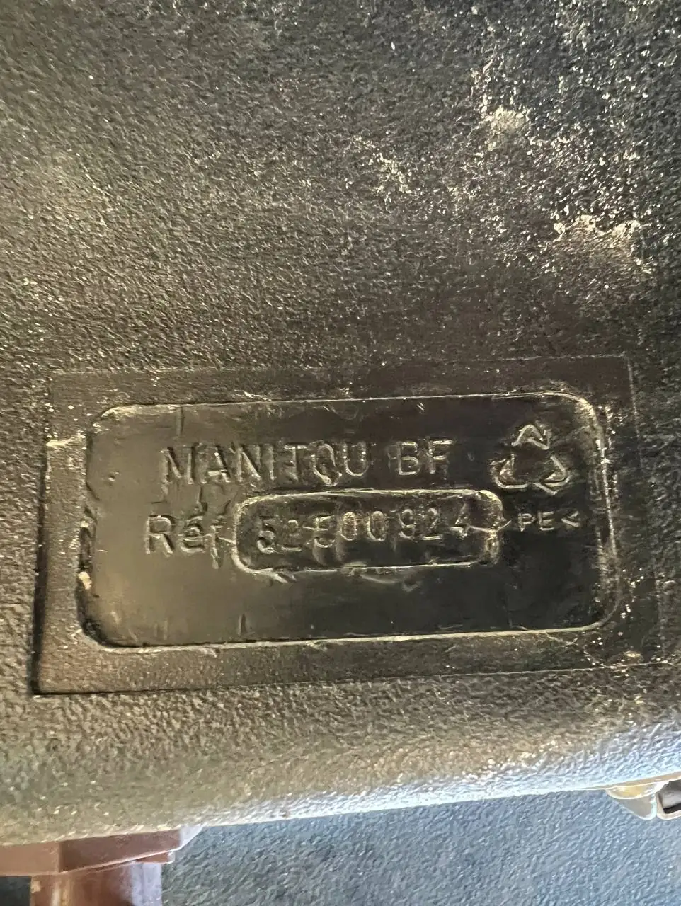 Foto 12 der Reparatur — Kraftstofftank-Reparatur Manitou 741