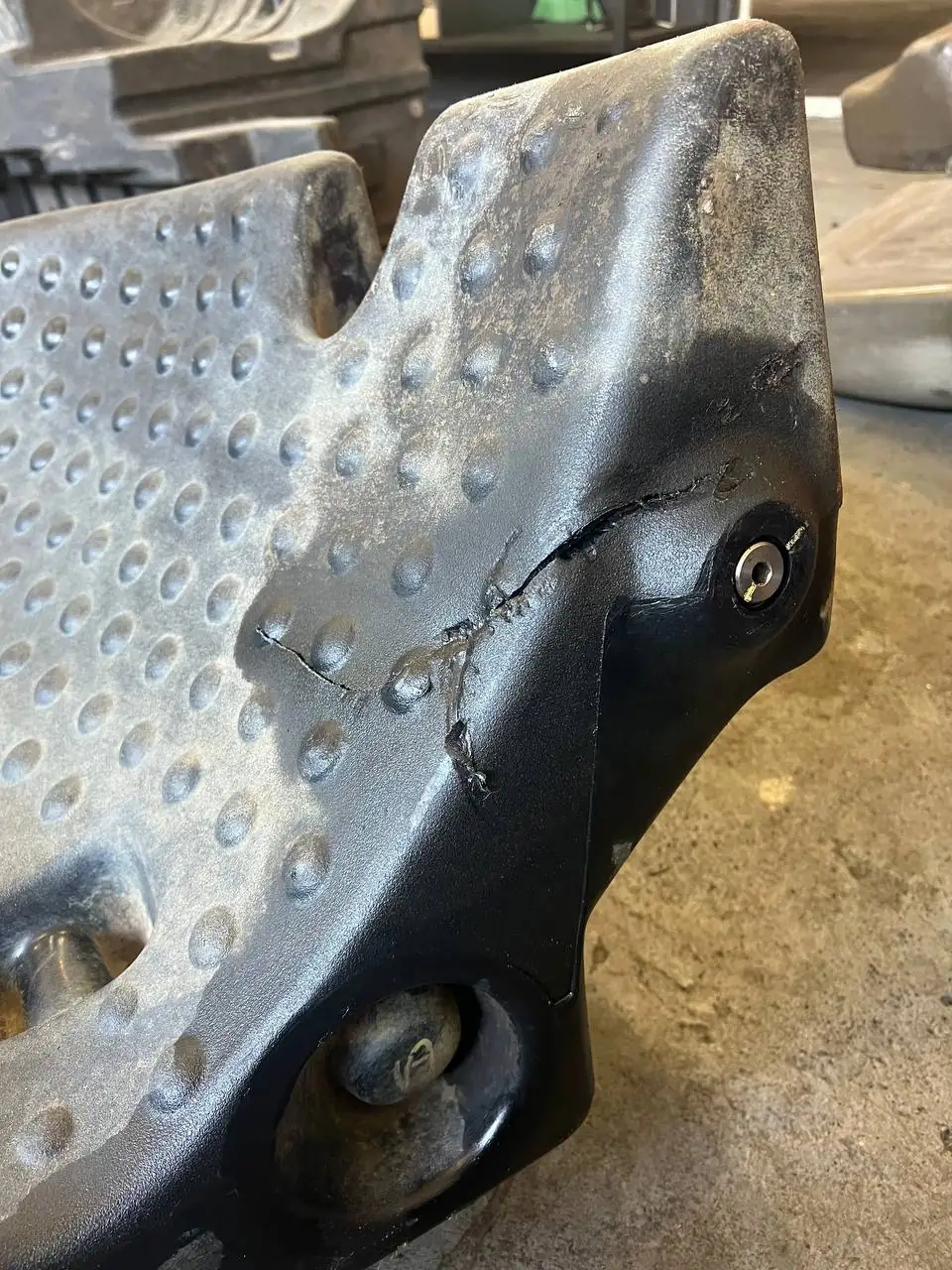 Foto 11 der Reparatur — Kraftstofftank-Reparatur Manitou 741