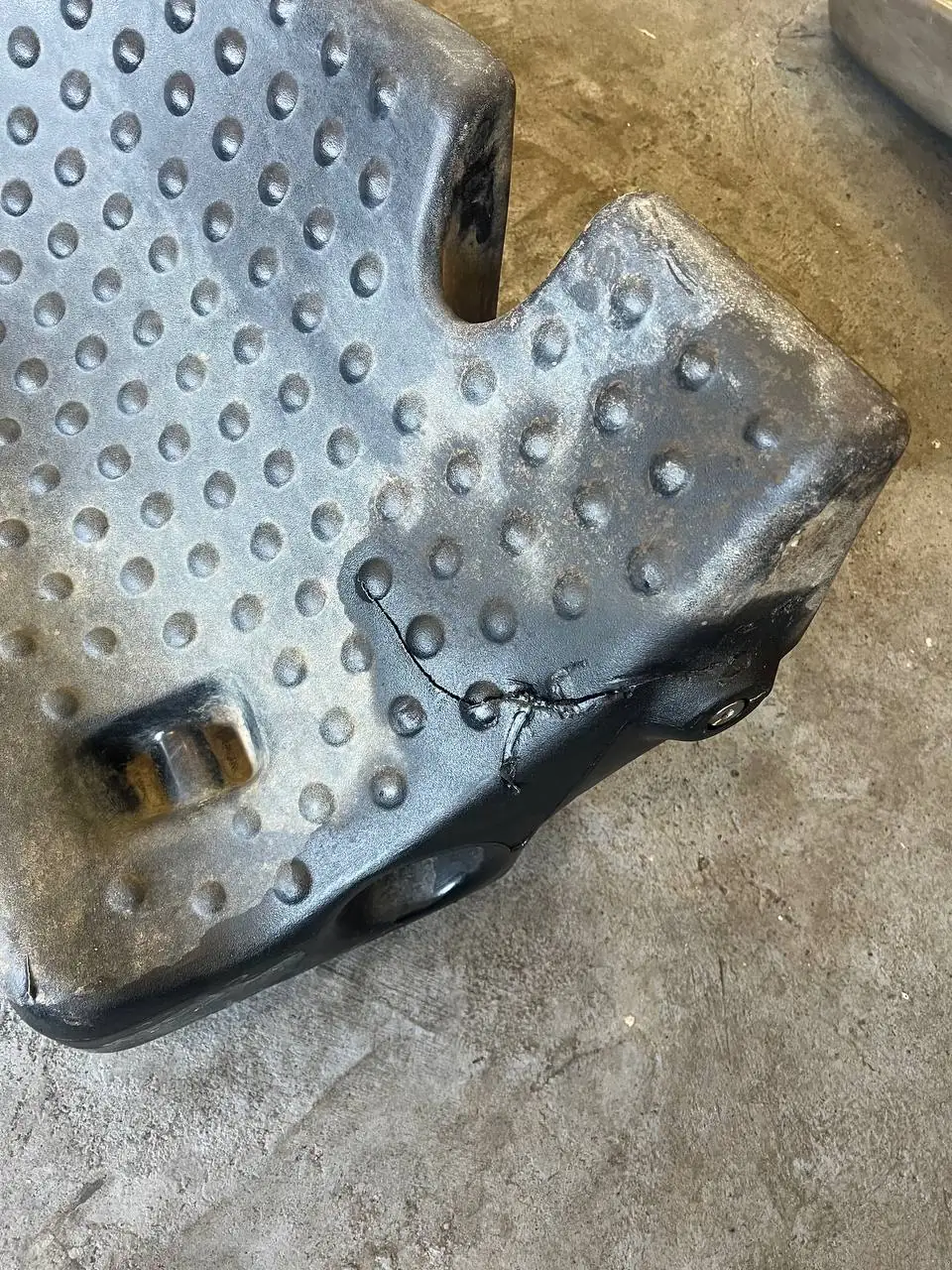 Foto 8 der Reparatur — Kraftstofftank-Reparatur Manitou 741