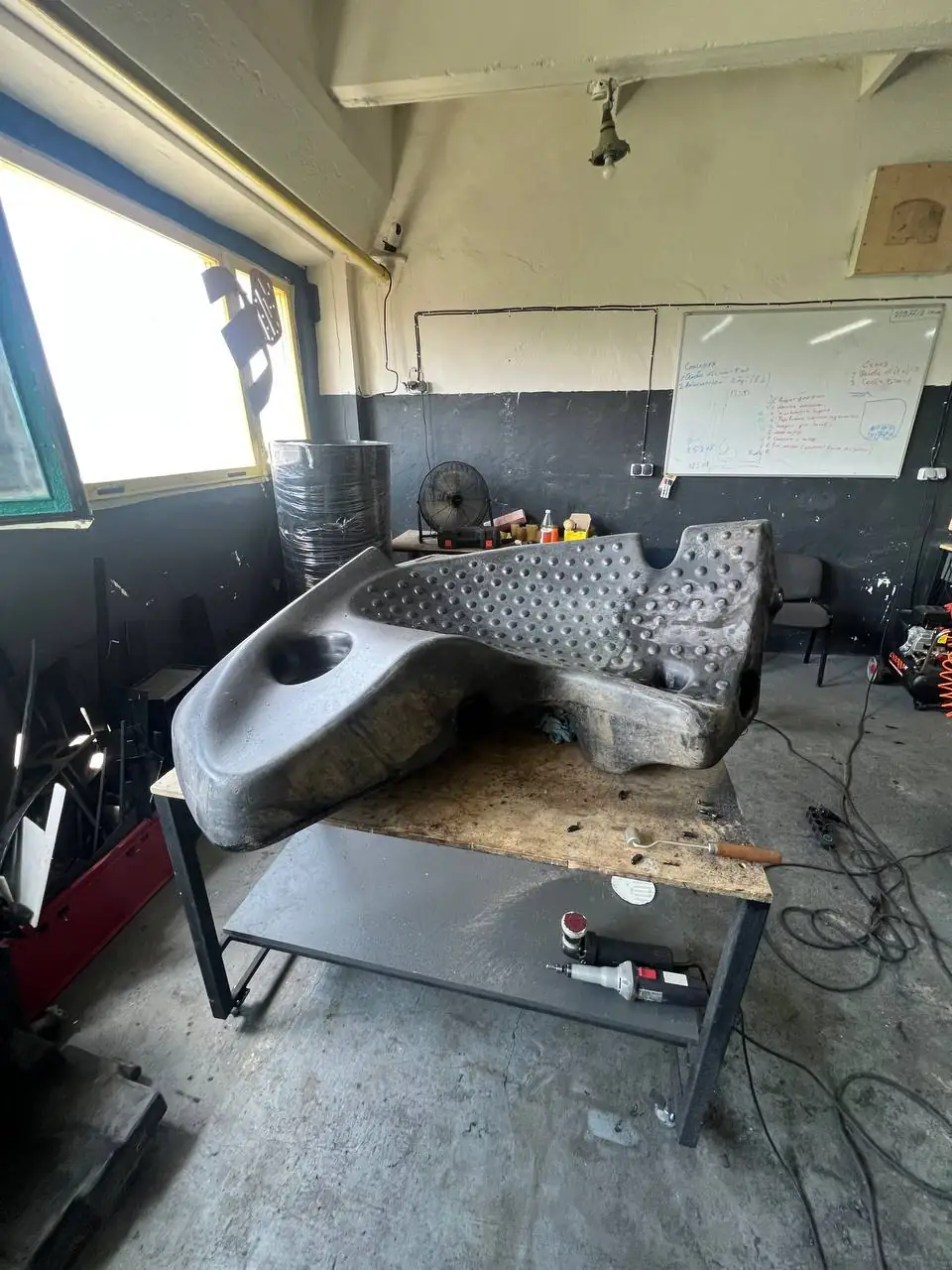 Foto 5 der Reparatur — Kraftstofftank-Reparatur Manitou 741