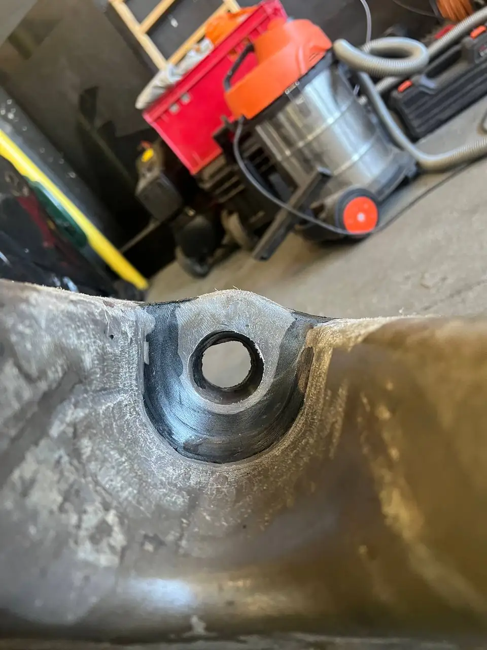 Foto 4 der Reparatur — Kraftstofftank-Reparatur Manitou 741 — August 2023