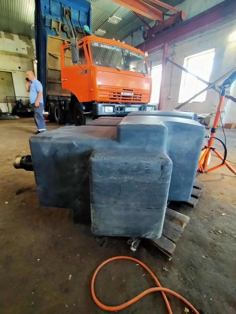 Foto 4 der Reparatur — Kraftstofftank-Reparatur New Holland — August 2023