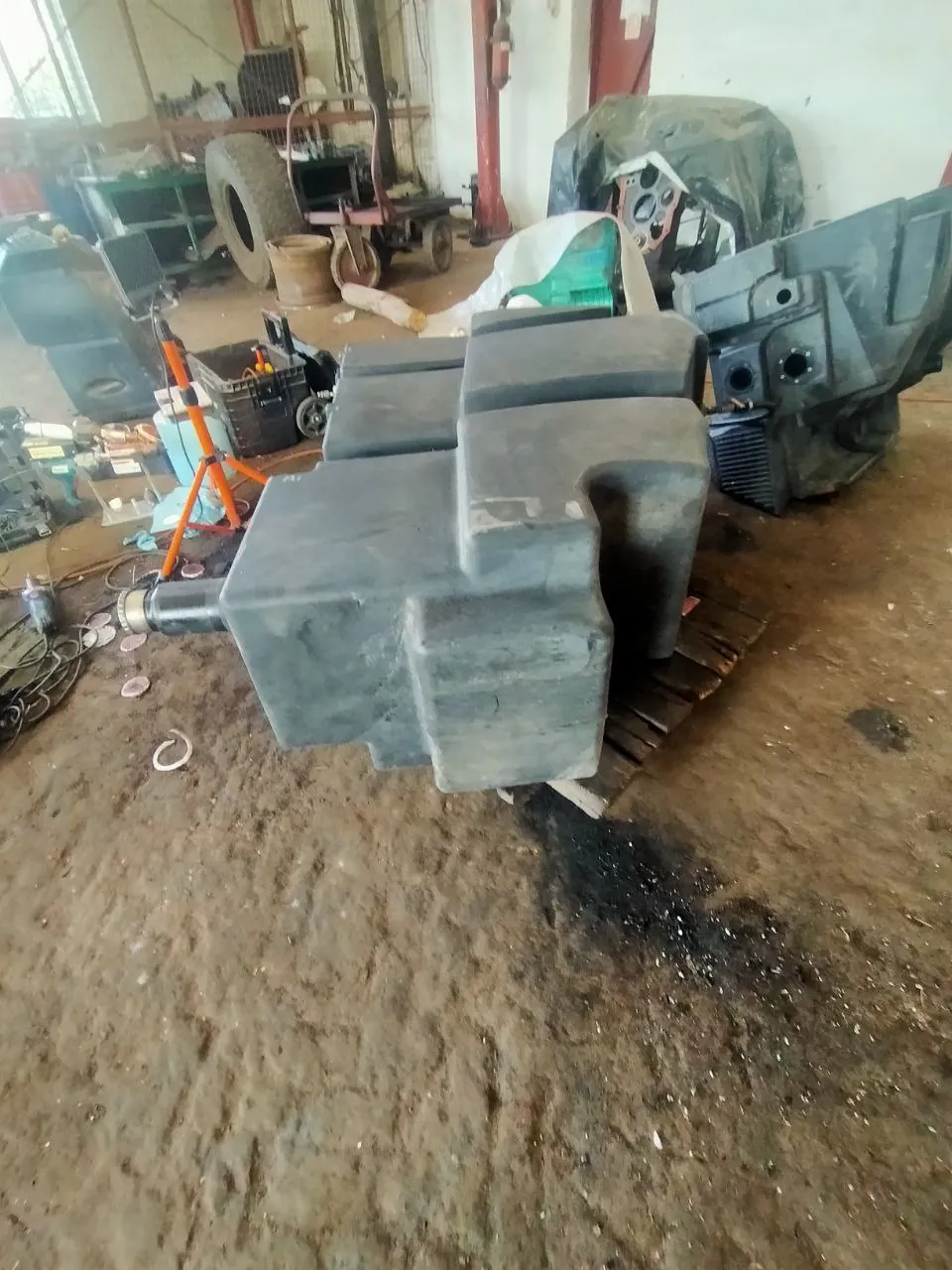 Foto 11 der Reparatur — Kraftstofftank-Reparatur New Holland — August 2023