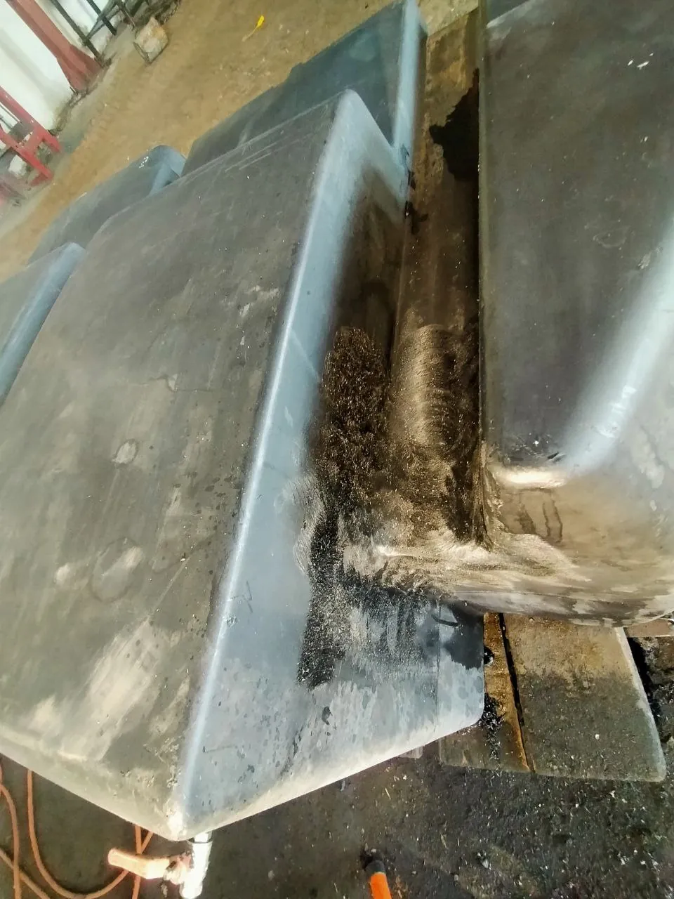 Foto 16 der Reparatur — Kraftstofftank-Reparatur New Holland — August 2023