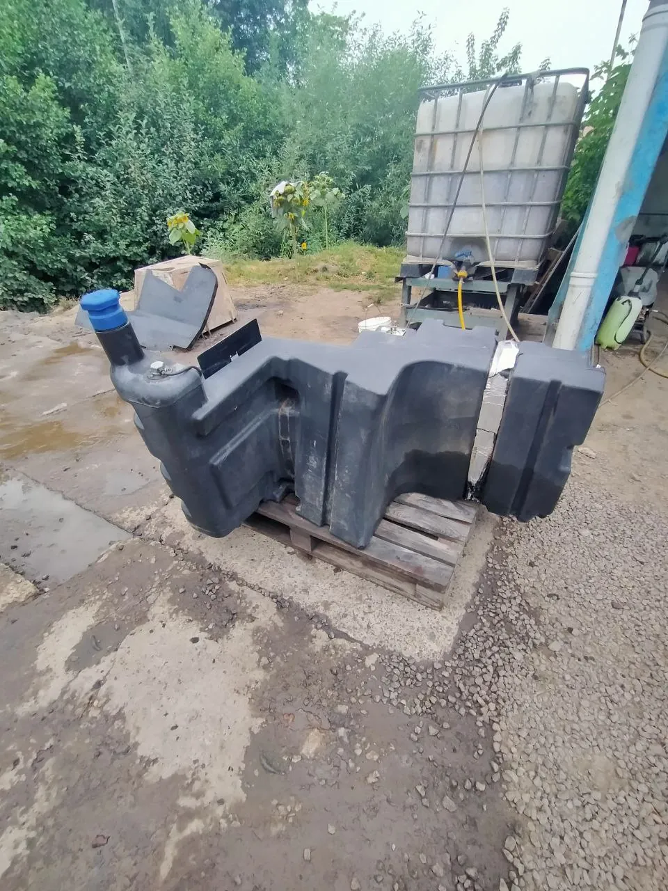 Foto 1 der Reparatur — Kraftstofftank-Reparatur New Holland T7070