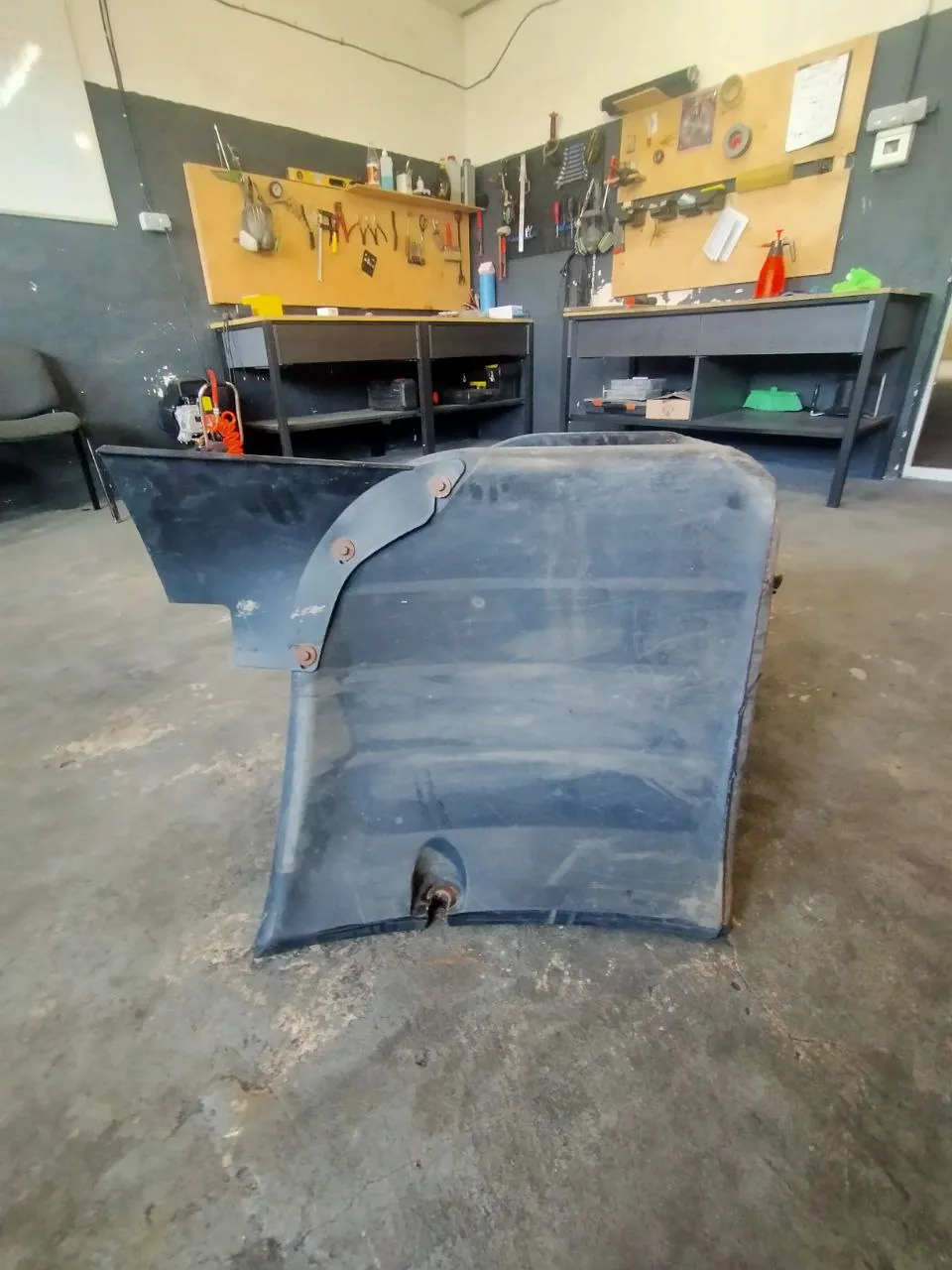 Foto 4 der Reparatur — Kraftstofftank-Reparatur JCB (3)