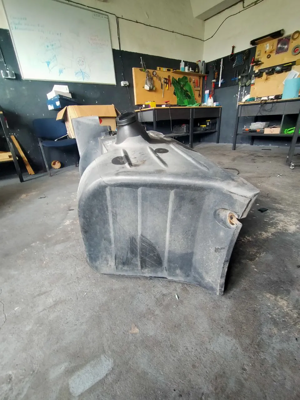 Foto 12 der Reparatur — Kraftstofftank-Reparatur JCB (3)