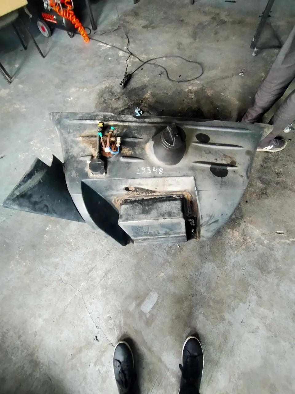 Foto 13 der Reparatur — Kraftstofftank-Reparatur JCB (3)