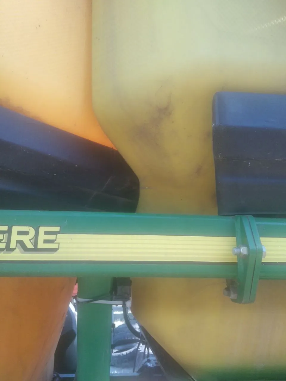 Foto 1 der Reparatur — Korntank-Reparatur John Deere