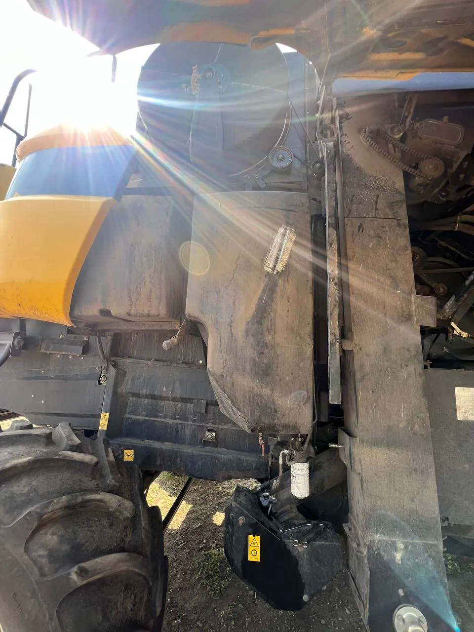 Foto 9 der Reparatur — Korntank-Reparatur John Deere
