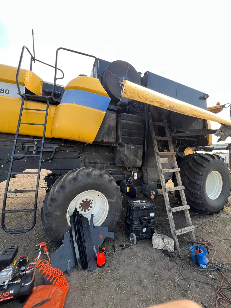 Foto 16 der Reparatur — Korntank-Reparatur John Deere