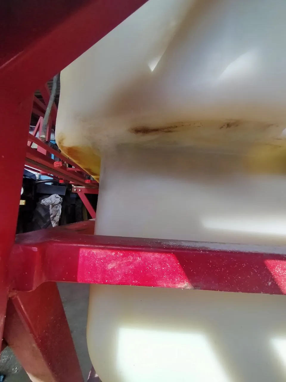 Foto 11 der Reparatur — Spritzentank-Reparatur (3)