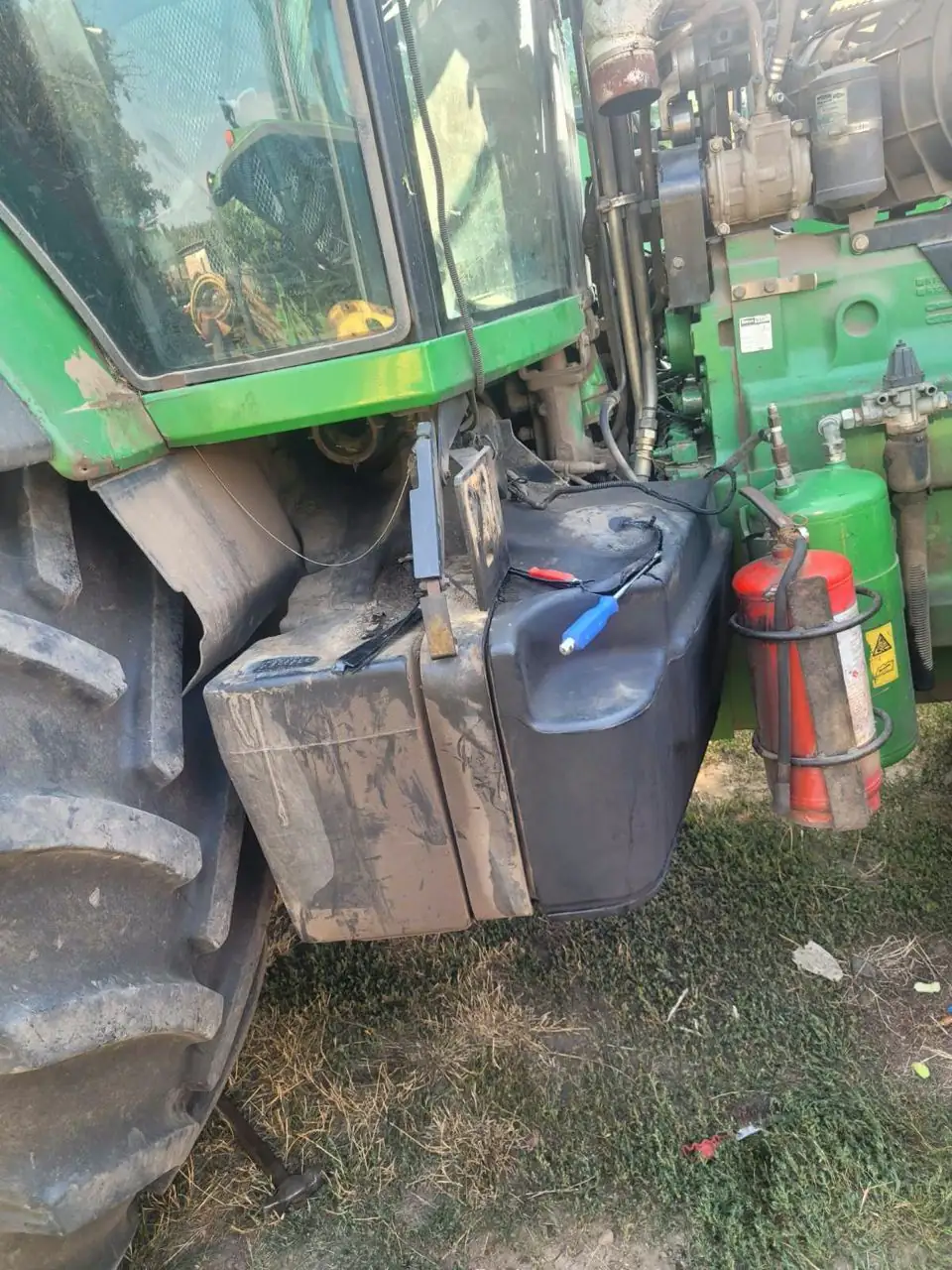 Foto 5 der Reparatur — Kraftstofftank-Reparatur JCB (2)
